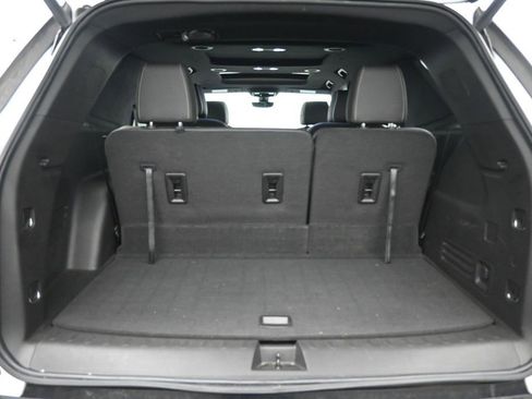 Used 2023 Chevrolet Traverse Premier w/ Redline Edition AWD/4WD image 29