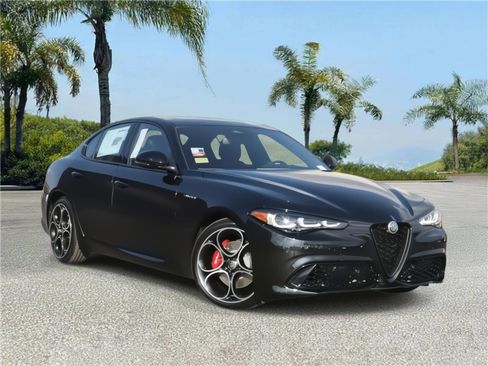New 2025 Alfa Romeo Giulia w/ Veloce Package Rwd image 1