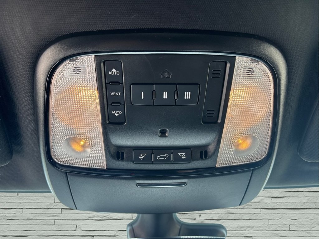 Used 2024 Dodge Durango R/T AWD/4WD image 19