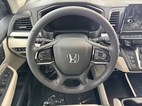 Certified 2026 Honda Odyssey EX-L image 29