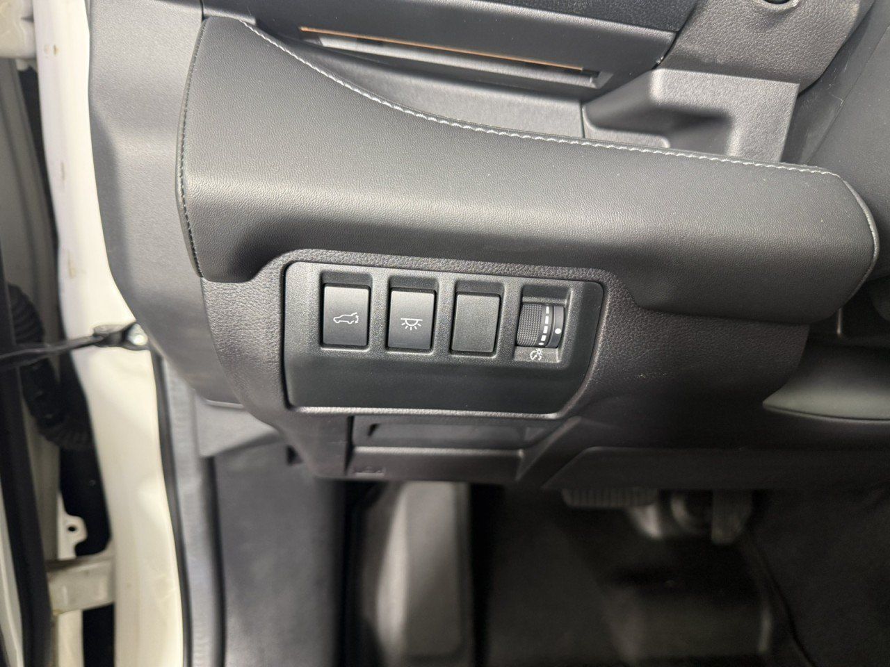 Used 2023 Subaru Ascent Touring AWD/4WD image 24