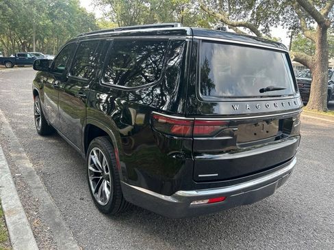 Used 2022 Jeep Wagoneer Series III w/ Premium Group I AWD/4WD image 8
