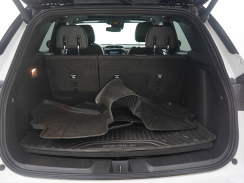 Used 2021 Chevrolet TrailBlazer RS w/ Sun and Liftgate Package image 9