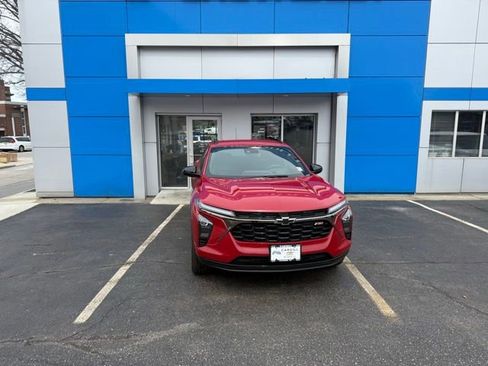 New 2026 Chevrolet Trax RS w/ Driver Confidence Package FWD image 3