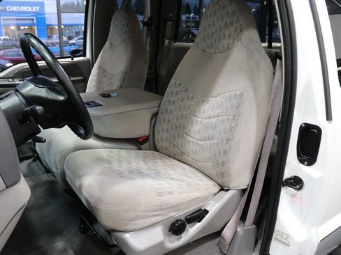 Used 2000 Ford F350 XLT image 16