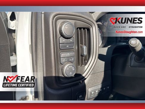 Used 2024 Chevrolet Silverado 3500 W/T image 21