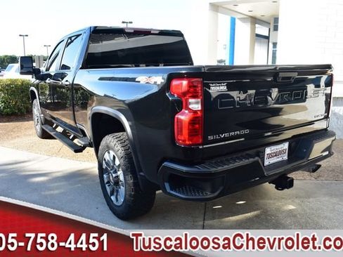 Used 2025 Chevrolet Silverado 2500 Custom AWD/4WD image 8