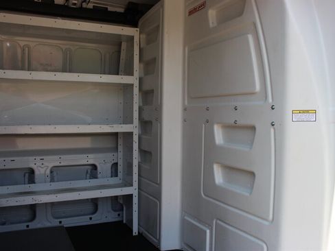 Used 2024 Ford Transit 250 148 Medium Roof RWD image 16