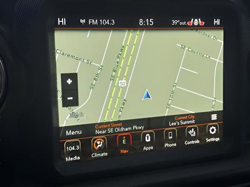 Used 2022 Jeep Wrangler Unlimited Rubicon 4xe w/ Cold Weather Group AWD/4WD image 32
