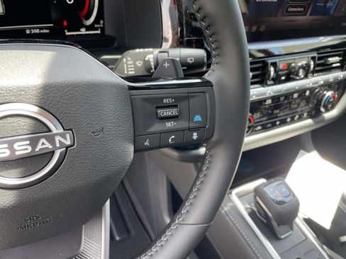 New 2026 Nissan Pathfinder SL FWD image 26