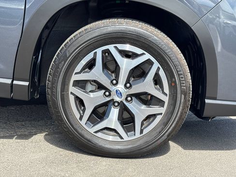 Certified 2023 Subaru Forester Premium AWD/4WD image 4