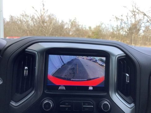 Used 2023 Chevrolet Silverado 2500 LT w/ Convenience Package image 19