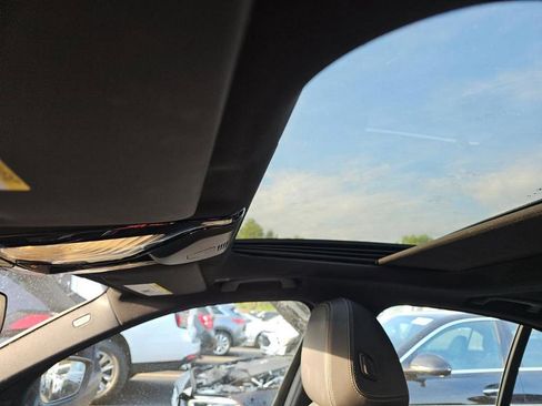 Used 2025 BMW 330i Sedan image 8