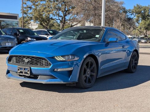 Used 2019 Ford Mustang Premium w/ Equipment Group 201A image 7