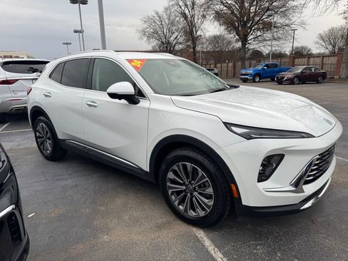 Used 2024 Buick Envision Preferred image 9