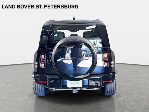 New 2026 Land Rover Defender 110 X-Dynamic SE image 6