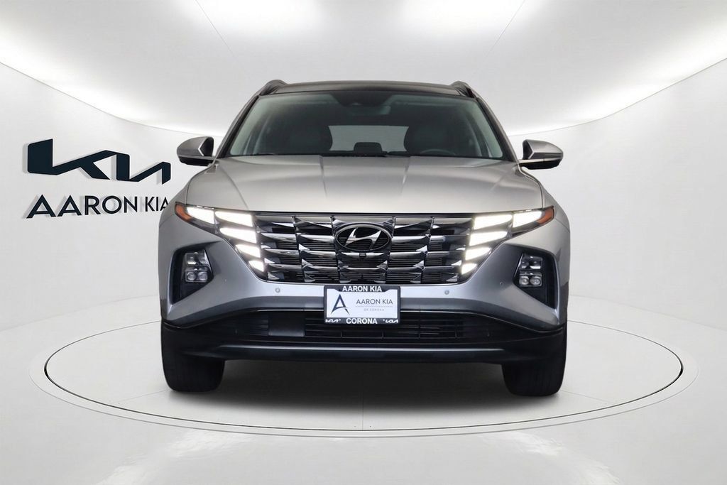 Used 2023 Hyundai Tucson Limited FWD image 2