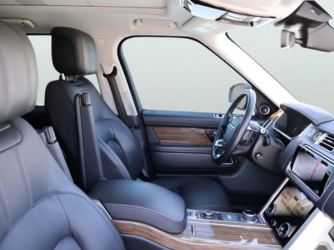 Used 2019 Land Rover Range Rover Supercharged AWD/4WD image 8