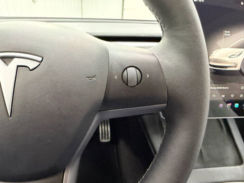 Used 2022 Tesla Model 3 Performance image 25