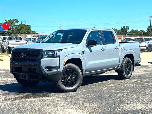 New 2026 Nissan Frontier SV w/ Tow Package AWD/4WD image 2