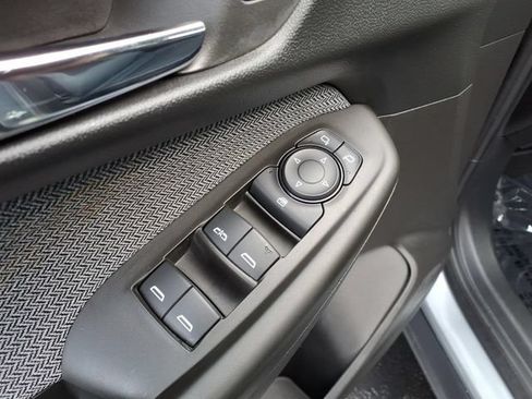 Used 2026 Chevrolet TrailBlazer LT AWD/4WD image 9