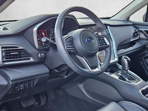 Used 2023 Subaru Outback Limited AWD/4WD image 9