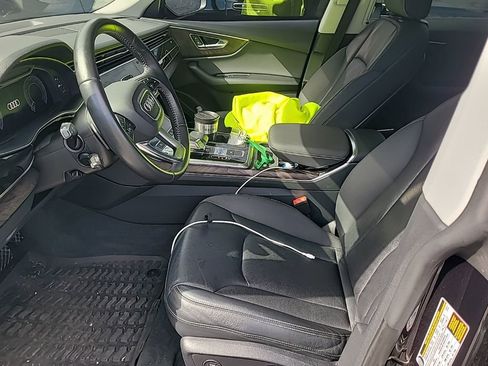 Used 2020 Audi Q8 Premium Plus w/ Premium Plus Package image 4