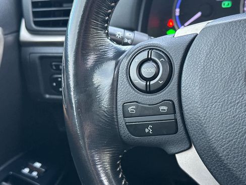 Used 2015 Lexus CT 200h image 24