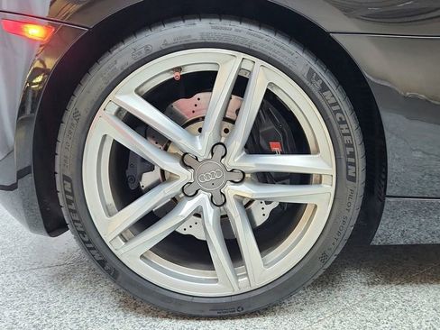 Used 2014 Audi R8 V8 w/ Convenience Package image 14
