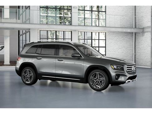 Used 2026 Mercedes-Benz GLB 250 image 13