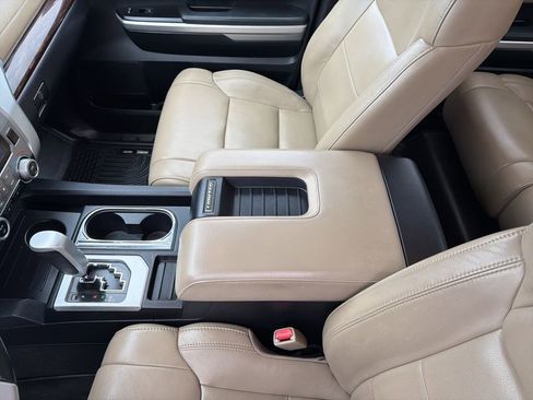 Used 2017 Toyota Tundra Limited image 46