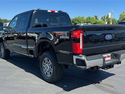 New 2025 Ford F250 Lariat w/ FX4 Off-Road Package image 6