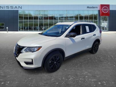 Used 2018 Nissan Rogue SV w/ Premium Package