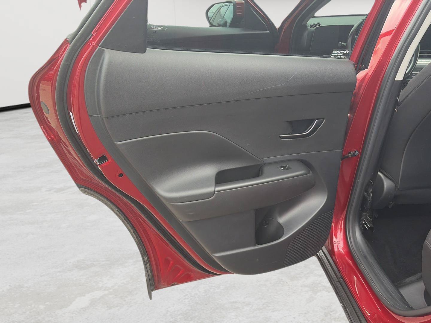 Used 2025 Hyundai Kona SEL FWD image 16