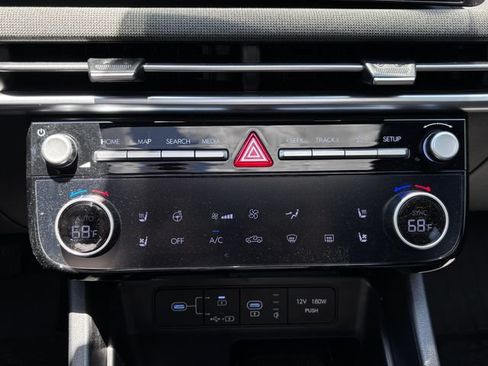 Used 2025 Hyundai Santa Cruz Limited AWD/4WD image 19