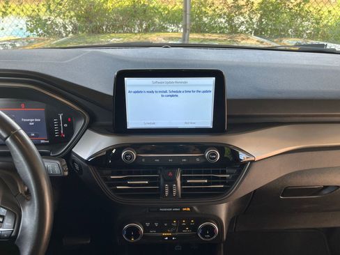 Used 2023 Ford Escape Active image 18