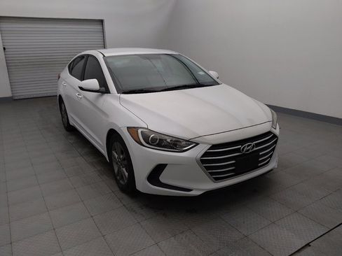 Used 2018 Hyundai Elantra SEL image 14