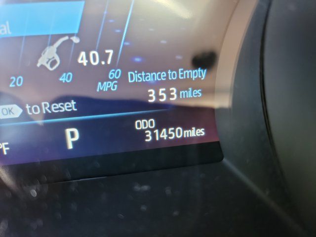 Used 2022 Toyota Camry XLE w/ Cold Weather Package FWD image 18