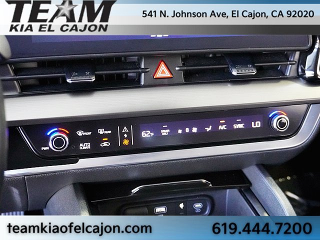 Certified 2025 Kia Sportage EX AWD/4WD image 30