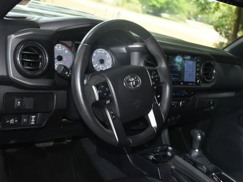 Certified 2022 Toyota Tacoma TRD Sport w/ TRD Premium Sport Package AWD/4WD image 8