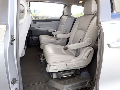 Used 2019 Honda Odyssey EX-L image 21