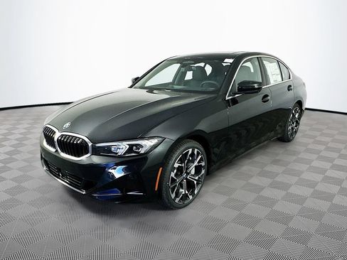 Used 2026 BMW 330i xDrive Sedan w/ Premium Package AWD/4WD image 4