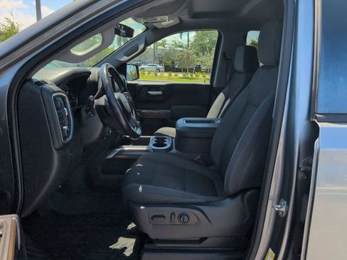Used 2022 Chevrolet Silverado 1500 RST AWD/4WD image 9