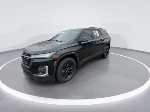 Used 2023 Chevrolet Traverse LT FWD image 4