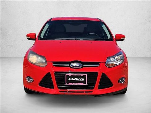 Used 2012 Ford Focus SEL FWD image 2