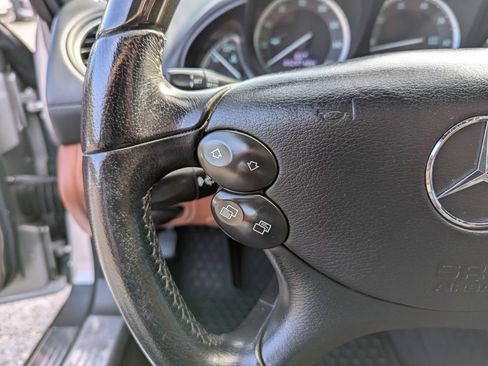 Used 2007 Mercedes-Benz SL 550 image 13