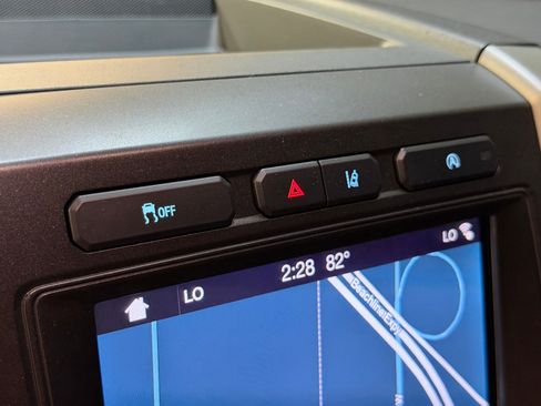 Used 2019 Ford Expedition Max XLT w/ Equipment Group 202A image 29