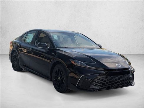 Used 2026 Toyota Camry SE w/ Convenience Package FWD image 6