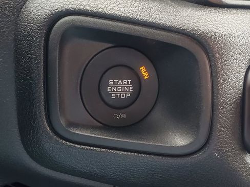 Used 2024 Jeep Wrangler Sport AWD/4WD image 7