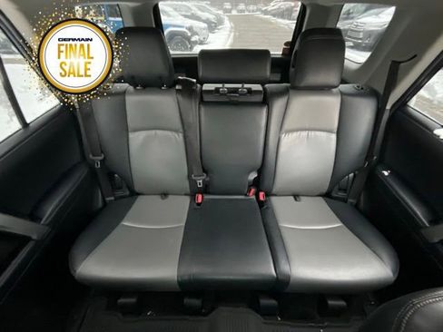 Used 2022 Toyota 4Runner SR5 Premium image 14